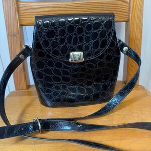 Vintage Patent Leather Elegant Black Crocodile-Embossed Crossbody Bag